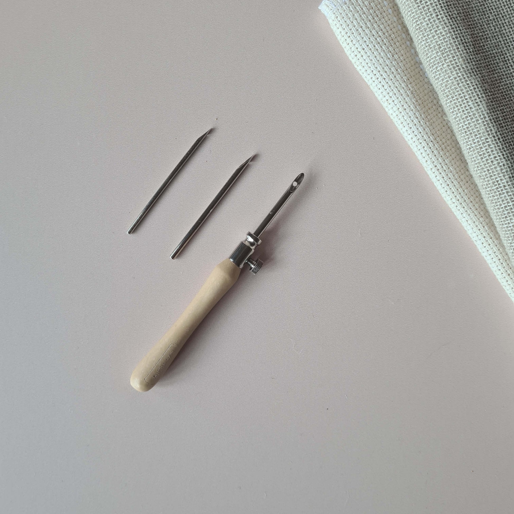 Lavor Fine Punch Needle Embroidery Set